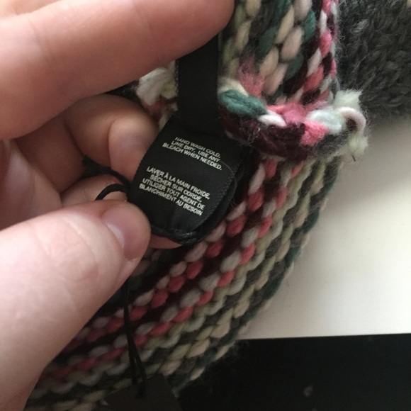 ❤️ Knit winter hat and mittens set - Picture 3 of 10